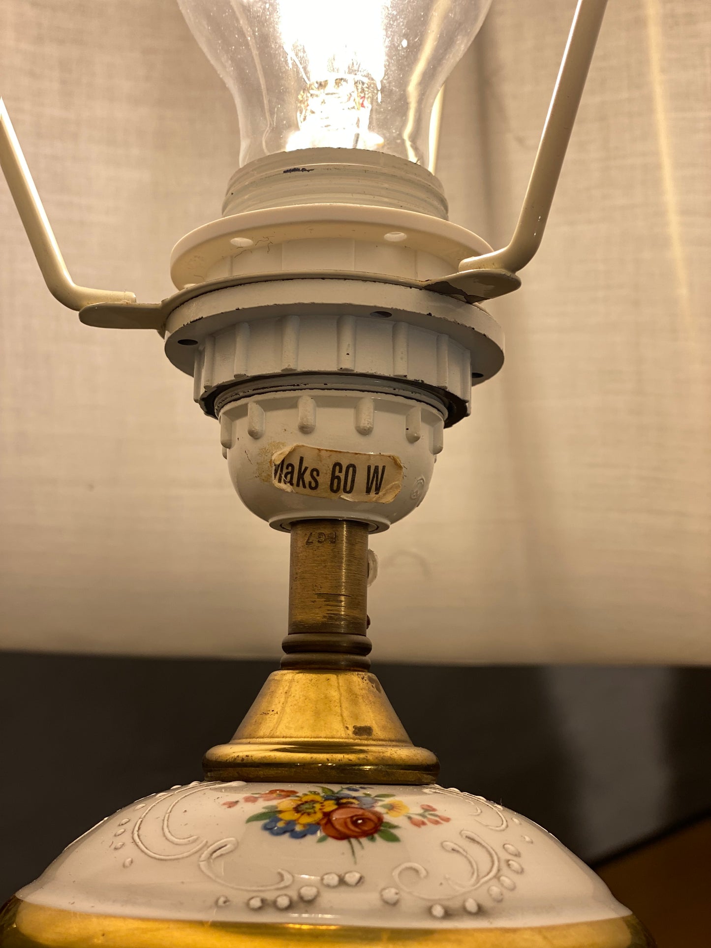 Italiensk bordlampe - Håndmalt porselen.